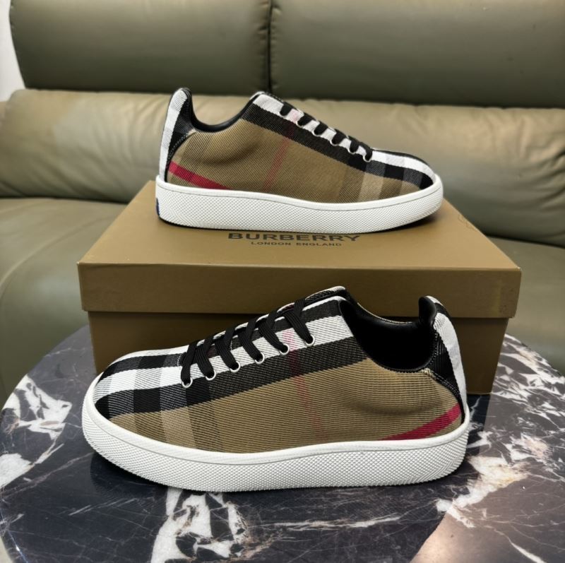 Burberry Low Shoes